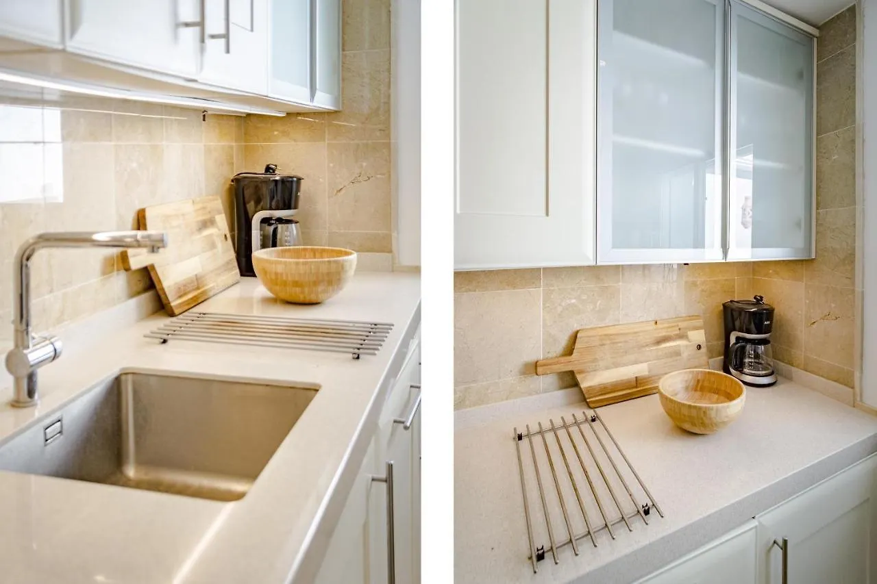 Ar23 - Holiday Flat, Puerto Banus By Roomservices Marbella Apartamento