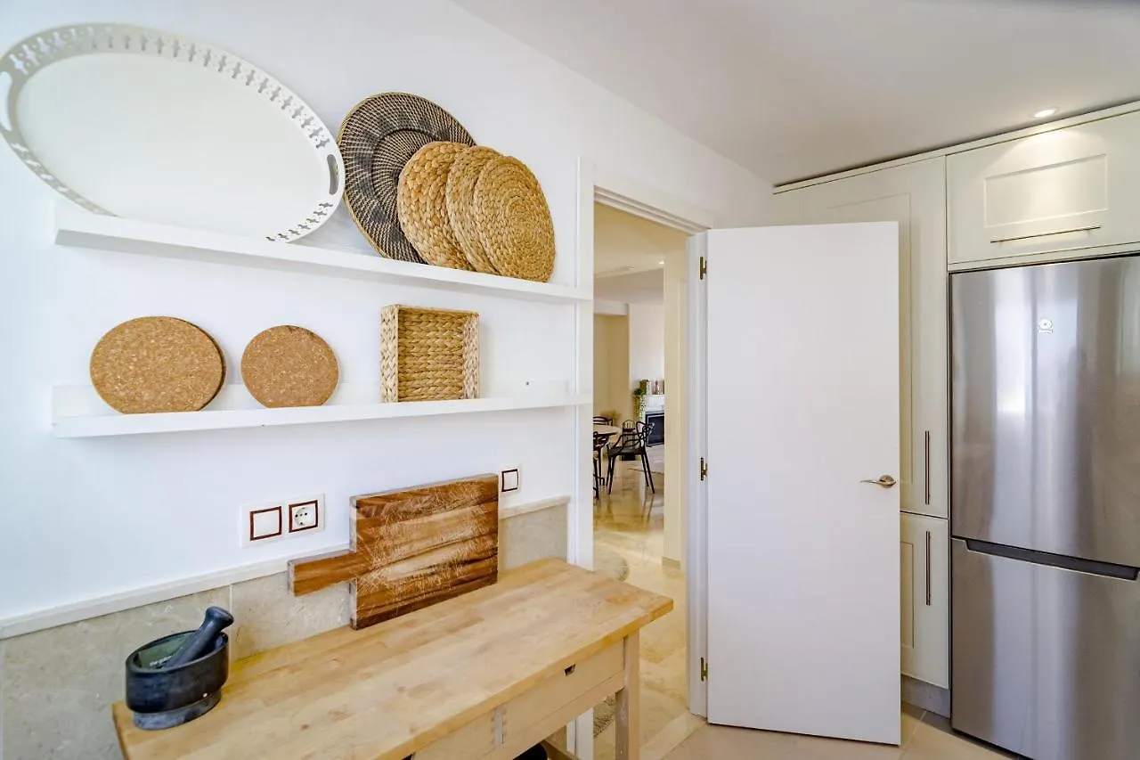 Ar23 - Holiday Flat, Puerto Banus By Roomservices Marbella 0*,